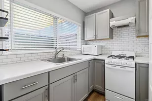 2852 Yvonne St, Oceanside, CA 92056 - Photo 27