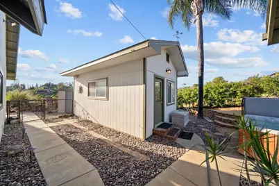 1674 Baja Vista Drive, Fallbrook, CA 92028 - Photo 73