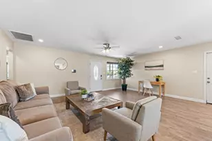 8820 Ellenwood Cir, Spring Valley, CA 91977 - Photo 9