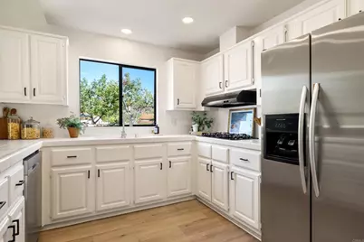 4903 Lake Park Court, Fallbrook, CA 92028 - Photo 9