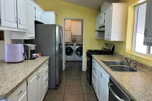 2550 E Valley Pkwy, Escondido, CA 92027 - Photo 23