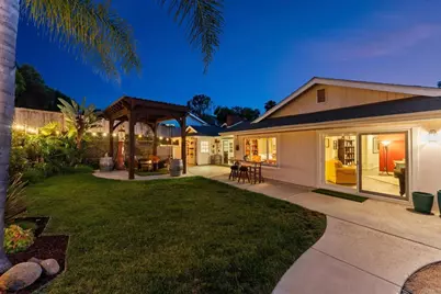 7640 Calle Madero, Carlsbad, CA 92009 - Photo 5