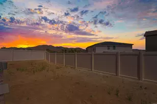 25258 Lost Saddle Ln, Homeland, CA 92548 - Photo 37