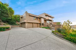 441 Holmwood Ln, Solana Beach, CA 92075 - Photo 3