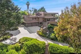 441 Holmwood Ln, Solana Beach, CA 92075 - Photo 33