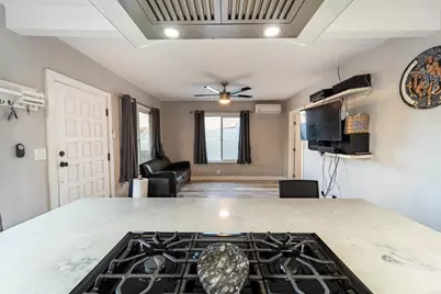 336 S 37th Street, San Diego, CA 92113 - Photo 11