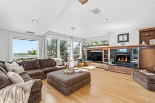 2705 Highland Dr, Carlsbad, CA 92008 - Photo 25