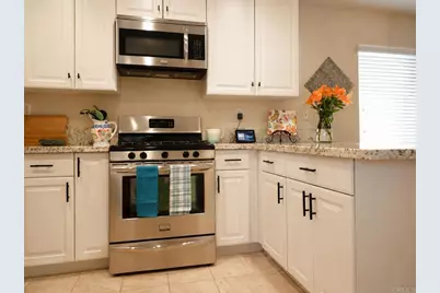 23800 Corte Picante, Murrieta, CA 92562 - Photo 9