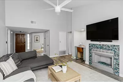 7319 Calle De Fuentes, Carlsbad, CA 92009 - Photo 11