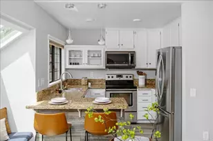 7319 Calle De Fuentes, Carlsbad, CA 92009 - Photo 5