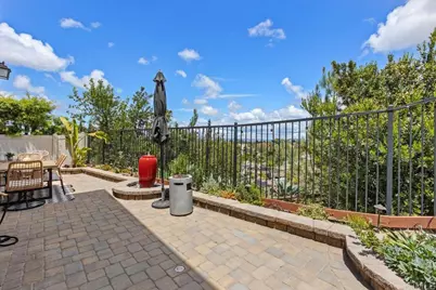 1194 Via Candelas, Oceanside, CA 92056 - Photo 7