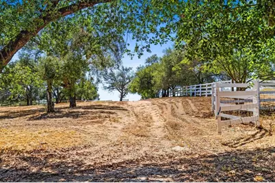 13511 Hilldale Road, Valley Center, CA 92082 - Photo 13