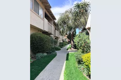 2352 Altisma Way #9, Carlsbad, CA 92009 - Photo 1