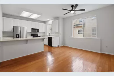 110 W Douglas Avenue, El Cajon, CA 92020 - Photo 7
