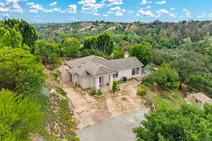 2557 Live Oak Park Rd, Fallbrook, CA 92028 - Photo 3