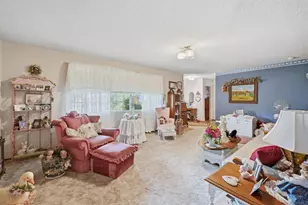 23264 Rolling Meadows Dr, Perris, CA 92570 - Photo 11