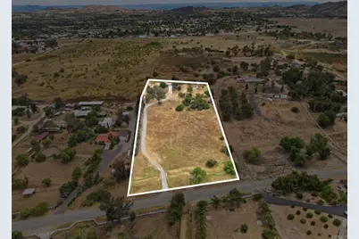 23264 Rolling Meadows Drive, Perris, CA 92570 - Photo 29
