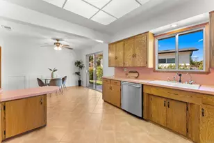 635 Pine Tree Ln, Vista, CA 92081 - Photo 9