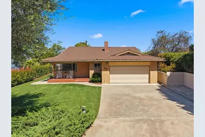 635 Pine Tree Lane, Vista, CA 92081 - Photo 3