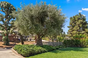 635 Pine Tree Ln, Vista, CA 92081 - Photo 21