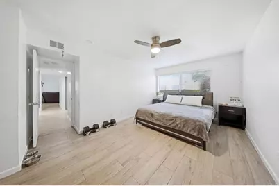 341 N Melrose Drive #E, Vista, CA 92083 - Photo 15