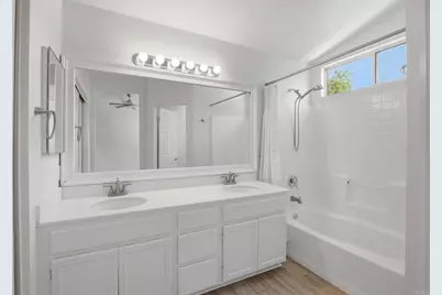 24798 Oakhurst Court, Murrieta, CA 92563 - Photo 19