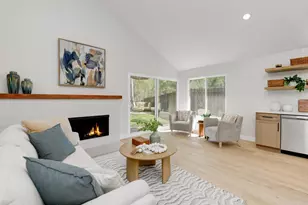 10966 Red Rock Dr, San Diego, CA 92131 - Photo 5