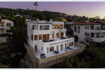 7784 Lookout Drive, La Jolla, CA 92037 - Photo 3