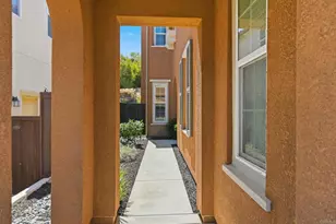 1080 Breakaway Dr, Oceanside, CA 92057 - Photo 3