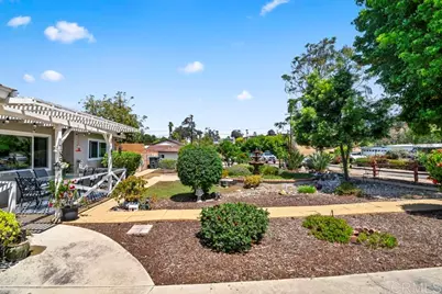 1855 Kurenda Way, Vista, CA 92083 - Photo 3