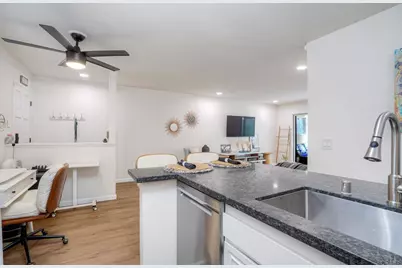 4647 Pico Street #100, San Diego, CA 92109 - Photo 9
