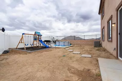 32576 Crystal Cove Court, Winchester, CA 92596 - Photo 25