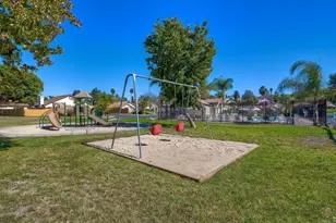 187 Paseo Marguerita, Vista, CA 92084 - Photo 35
