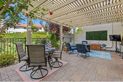 6551 Calle Valperizo, Carlsbad, CA 92009 - Photo 3