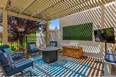 6551 Calle Valperizo, Carlsbad, CA 92009 - Photo 25