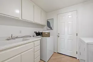 6916 Thrush Pl, Carlsbad, CA 92011 - Photo 21