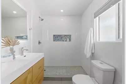 8135 Whelan Dr, San Diego, CA 92119 - Photo 17