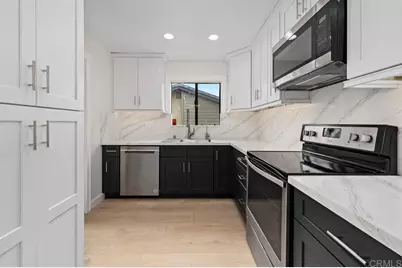 5975 Gaines Street, San Diego, CA 92110 - Photo 3