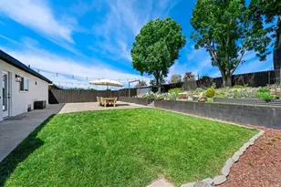 1789 Knapp Dr, Vista, CA 92084 - Photo 17
