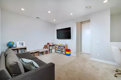 1065 Delpy View, Vista, CA 92084 - Photo 9