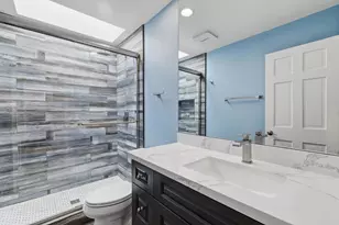 2558 Navarra Dr, Carlsbad, CA 92009 - Photo 17