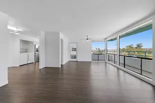 2558 Navarra Dr, Carlsbad, CA 92009 - Photo 11