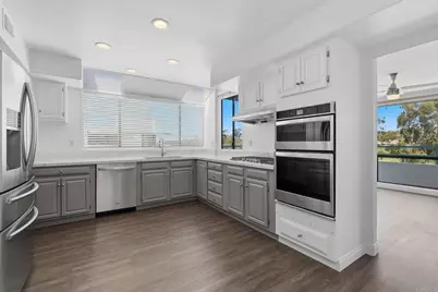 2558 Navarra Drive #E, Carlsbad, CA 92009 - Photo 5