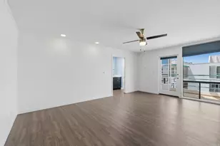 2558 Navarra Dr, Carlsbad, CA 92009 - Photo 13