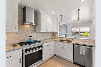 2552 Ocean Cove Drive, Cardiff by the Sea, CA 92007 - Photo 11