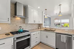 2552 Ocean Cove Dr, Cardiff by the Sea, CA 92007 - Photo 11