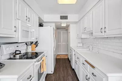 1730 Avenida Del Mundo #1007, Coronado, CA 92118 - Photo 17