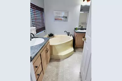 22241 Nisqually Road #Spc 67, Apple Valley, CA 92308 - Photo 13