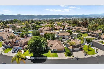 41924 Avenida Vista Ladera, Temecula, CA 92591 - Photo 3
