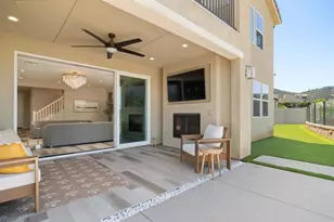 22013 Long Trot Dr, Escondido, CA 92029 - Photo 17